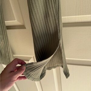 Altair Monterey slit pant - sage green color